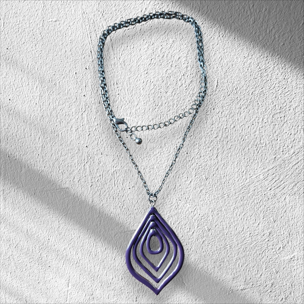 Elegant Purple Pendant Necklace